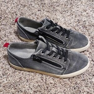 Cat & Jack Kids Gray Sneakers with Black Details